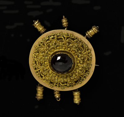 1998.0277 L.jpg; 1998.0227; ;